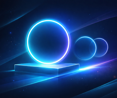 Leuchtende blaue Ringe schweben futuristisch im Raum vor dunklem Hintergrund